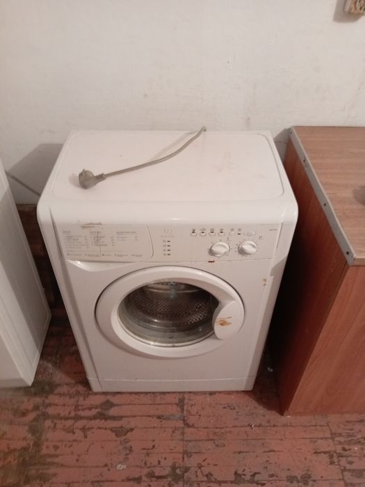 Продам стир машинку 5000