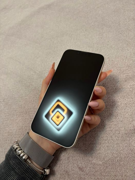 iPhone 13 128 GB starlight