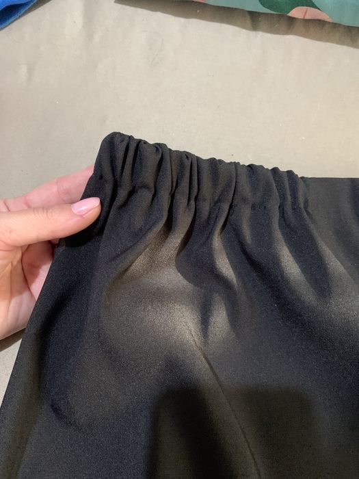 Fusta cu elastic in talie