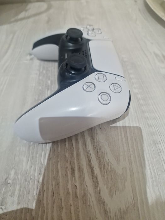 Vand contrloller ps5 ca nou