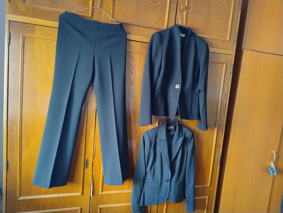 Compleuri dama, sacou cu pantalon