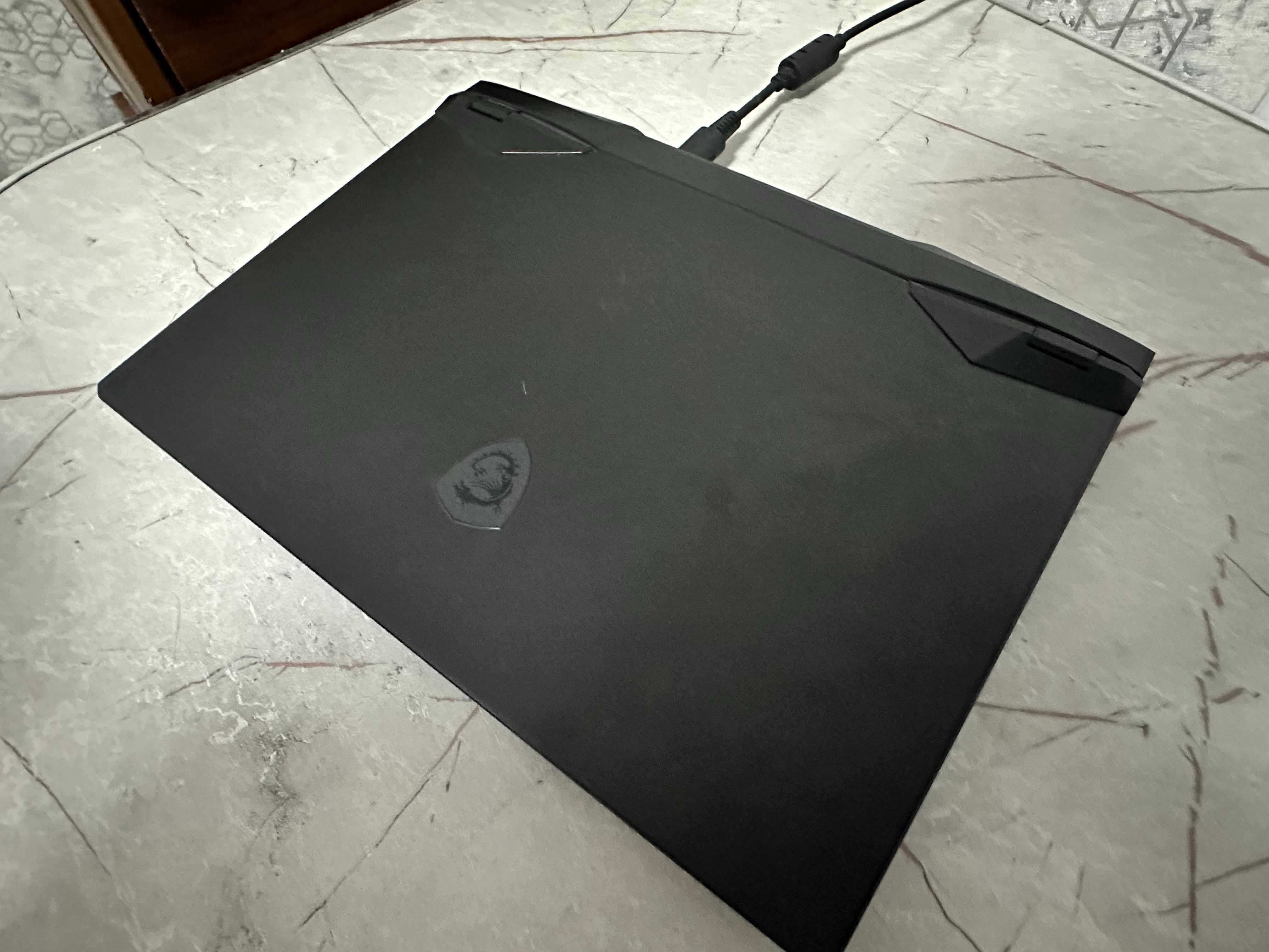 Игровой ноутбук MSI GP66 LEOPARD