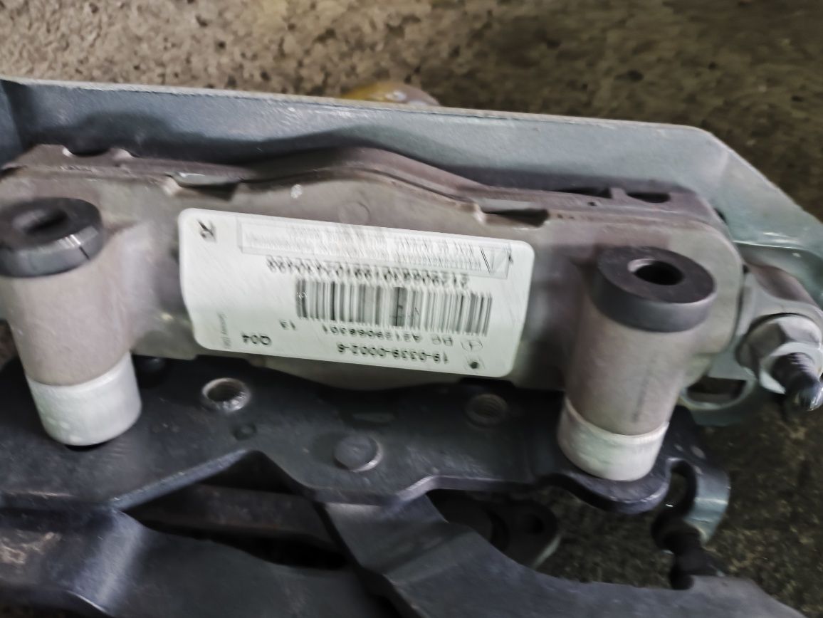 Панти за преден капак за Mercedes W212