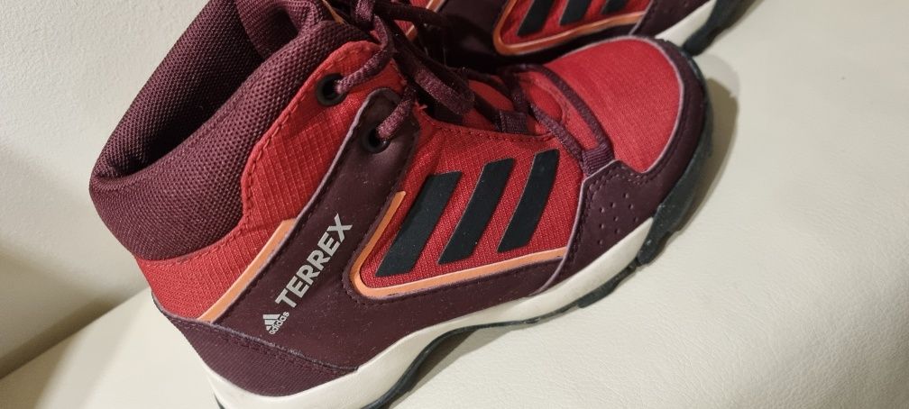 Детски оригинални боти Adidas Terrex