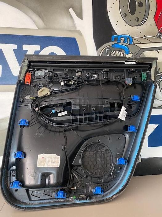 Fata de Usa Stanga Spate Volvo XC90 31393115 13781