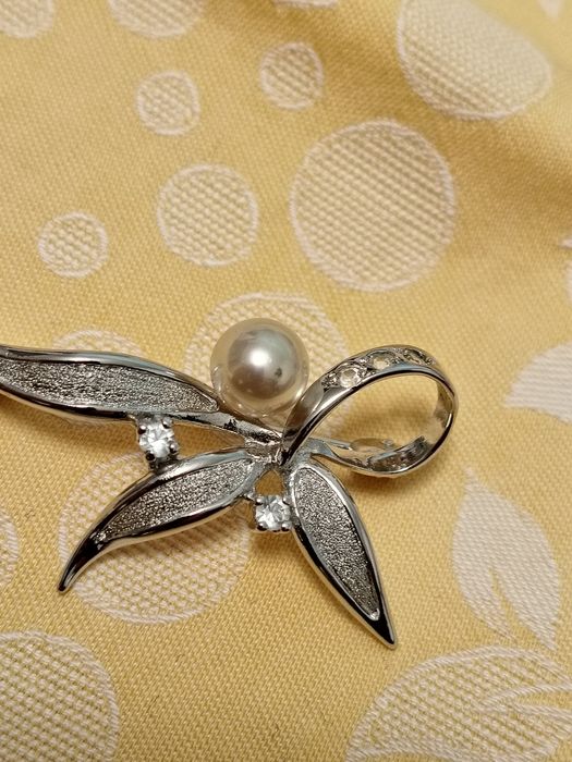 Брошь серебряная