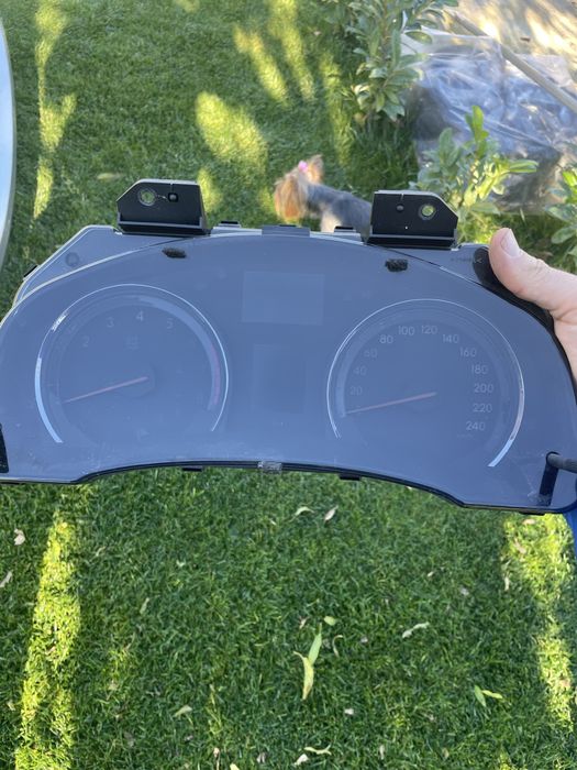 Километраж (табло) тойота авенсис т27 бензин 2009-2015