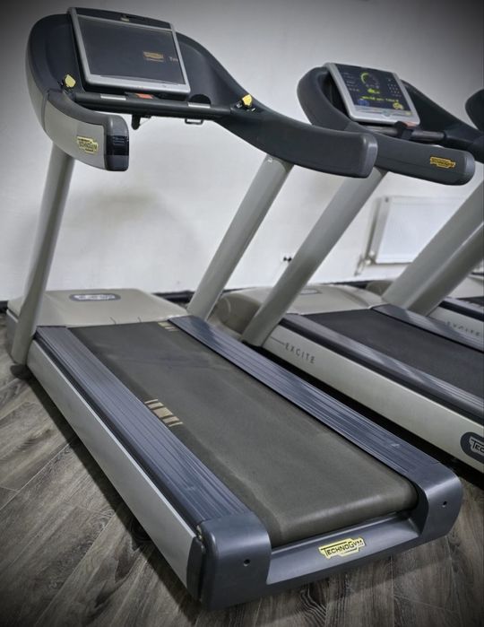 Pachet cardio-fitness Technogym