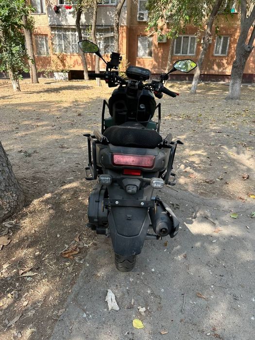 Skuter Tank pro max sotiladi