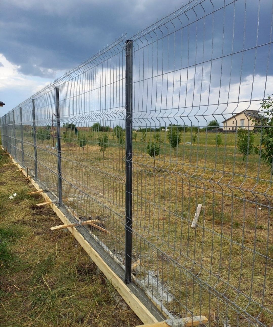 Garduri din panou tip jaluzele, sipca metalica,tabla si alte modele