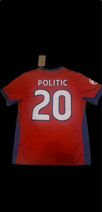 tricou FCSB Politic