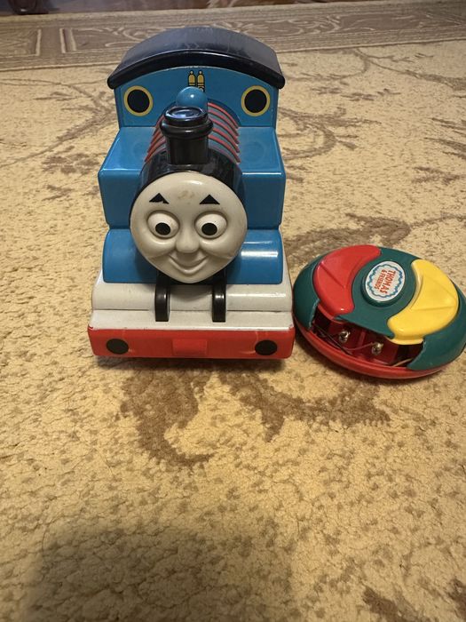 Продам игрушки Томос