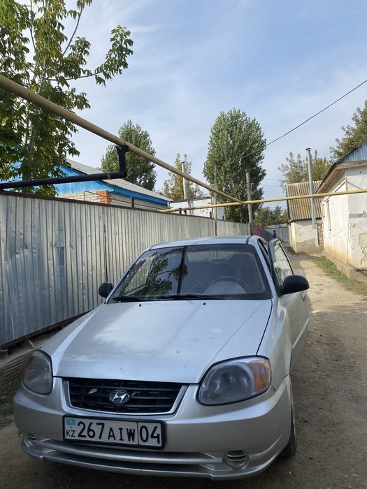 Хундай акцент 1.6