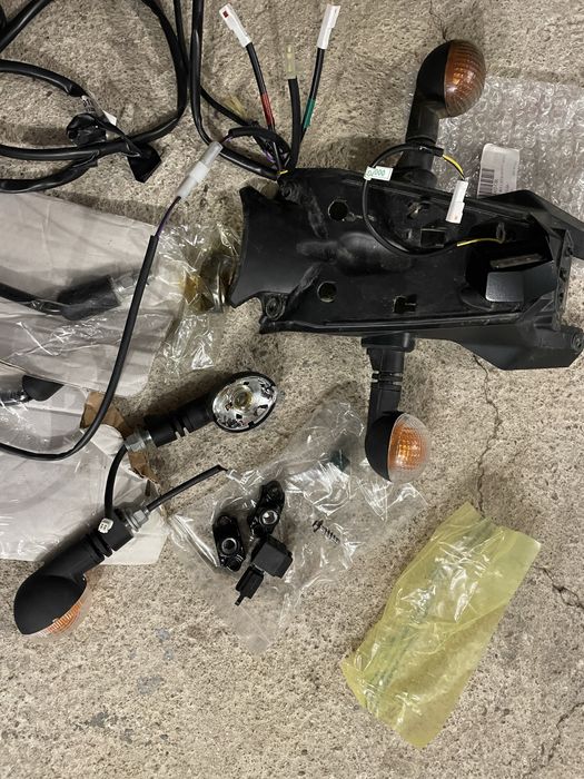 Огледала и мигачи за Husqvarba fe