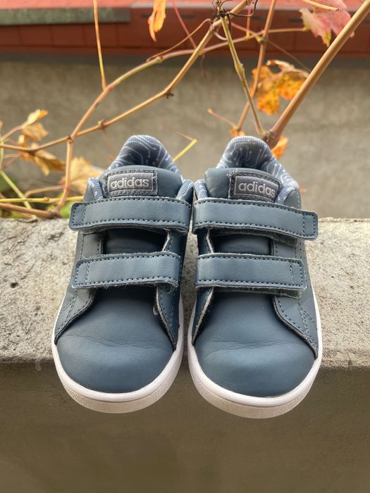 Adidas маратонки р23