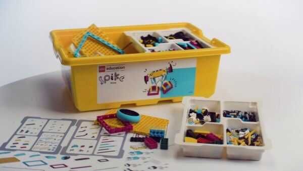 Продавам Lego Education Spike Prime + допълнителен комплект