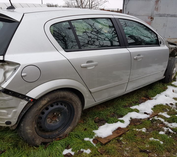 Far dreapta Opel Astra H