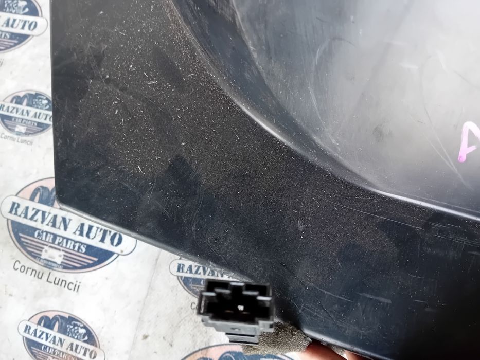 subwoofer spate original  audi a4 b8