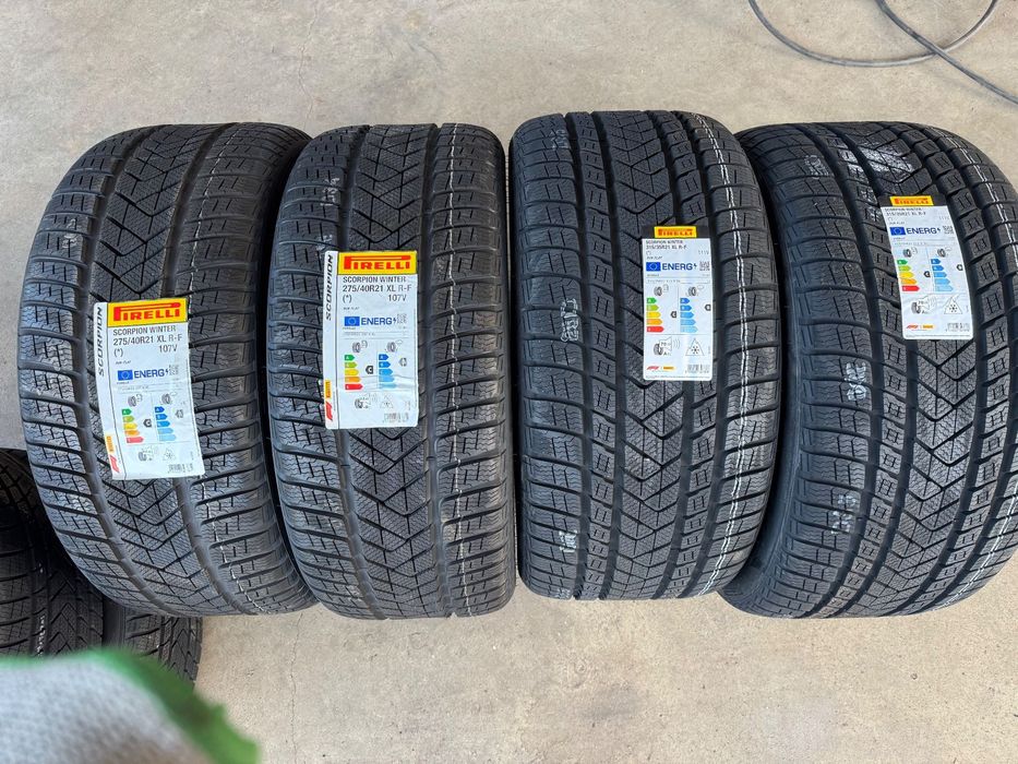 Vând set anvelope 275/40/21-315/35/21 Pirelli de iarnă cu runflat BMW