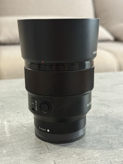 Obiectiv Sony FE 85mm f1.8