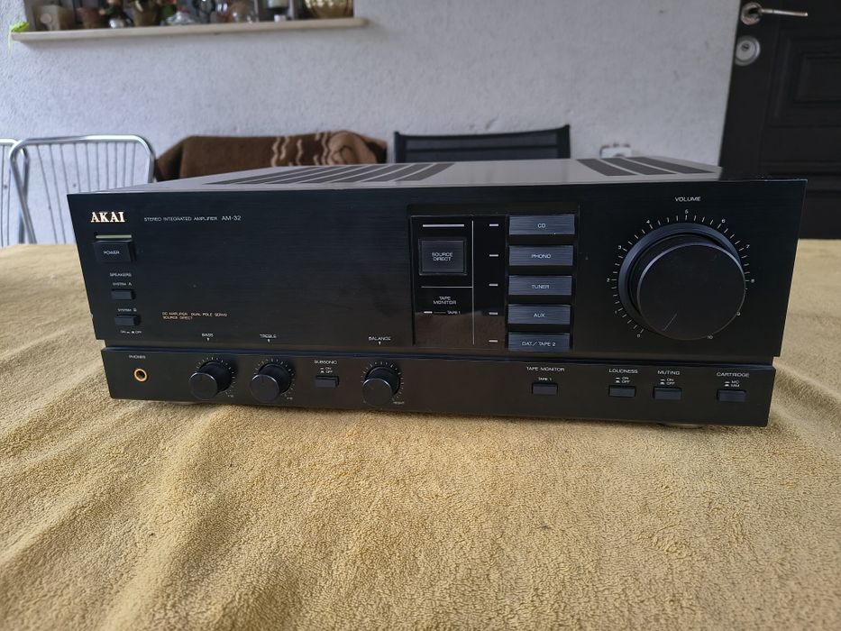 Amplificator Akai AM 32