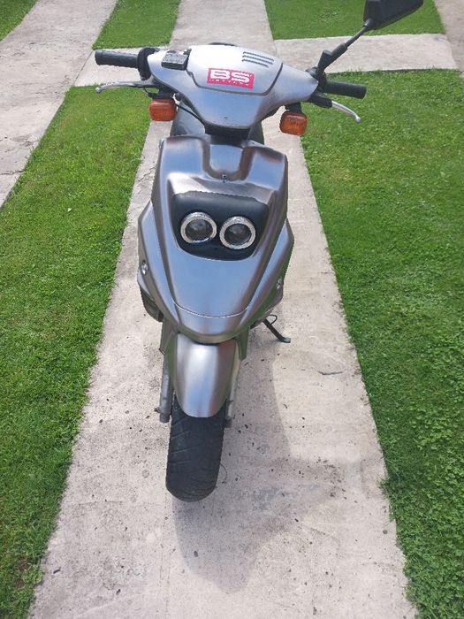 Vând scuter PGO (Taiwan) 50 cmc benzina