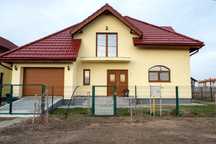 Proiectăm/Construim case la roșu/la cheie cu seriozitate și calitate