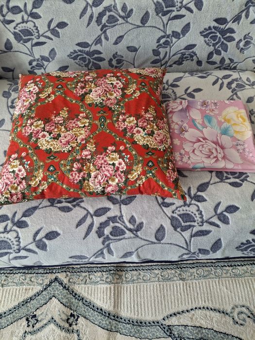 Продам подушку б/у и наволочку