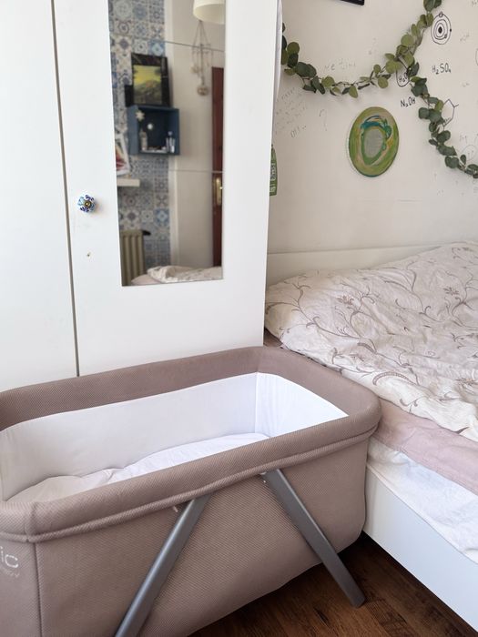 Бебешка кошара next to me İnterbaby basic