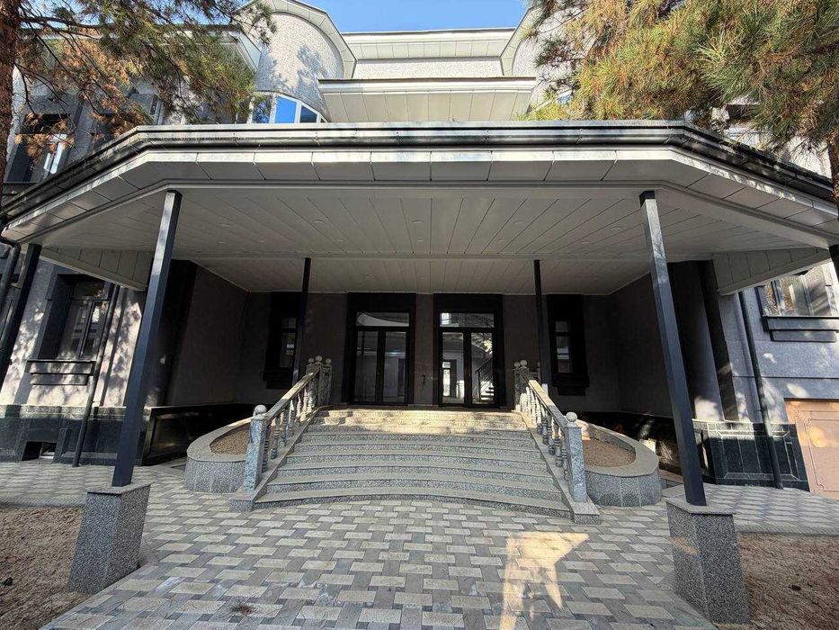 [SM] Горячая продажа премиальное здание со своей парковкой Сафийская