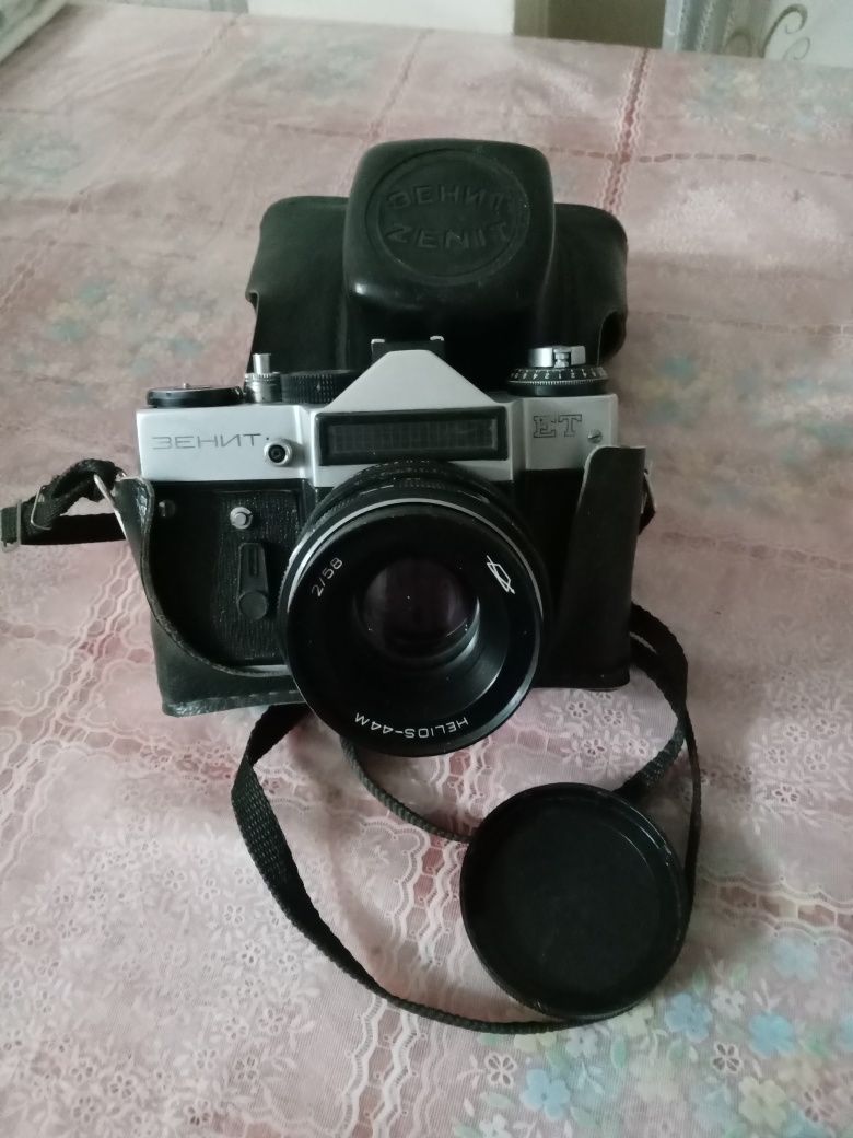 Продается ковры, стенька, фотоаппарат