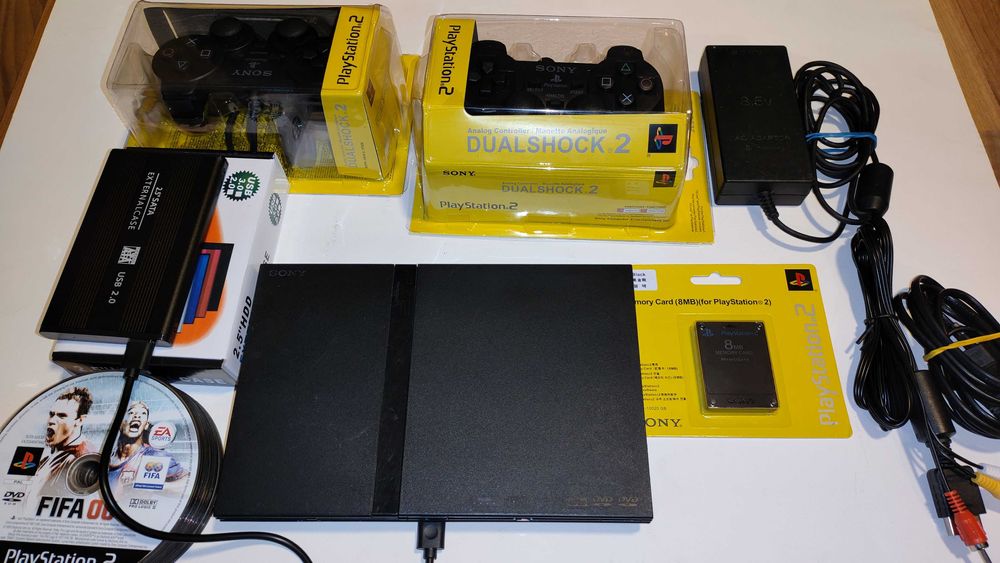 Плейстейшън 2 Слим PS2 Slim пълен комплект с 2бр. джойстик