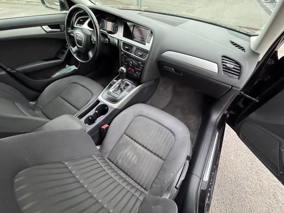 Audi A4 B8 2.0 TDI DSG 140cp fara avarii