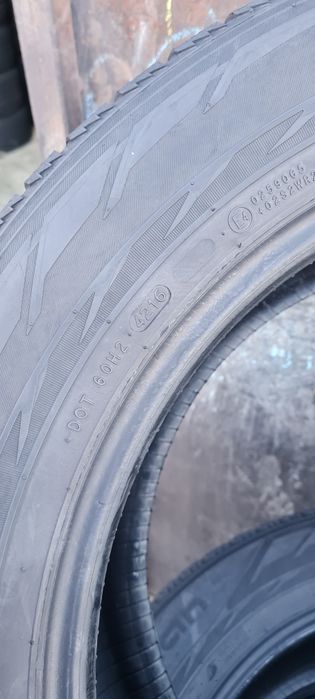 4 Anvelope Nokian 255 55 R19 M +S la 700 lei toate