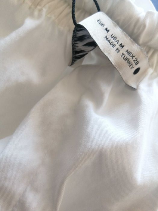 Bustiera alba bufanta ZARA cu eticheta nepurtata masura M top dama