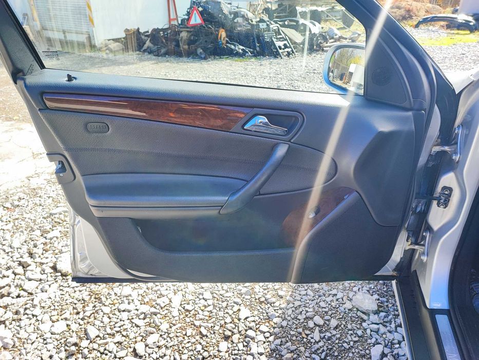 Салон от Мерцедес кожен W203 фейса седан