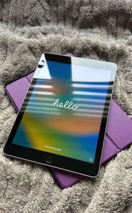 Ipad 5 th 32 gb grey