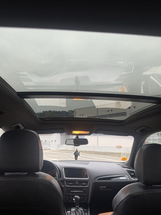 Audi Q5 2.0 Tdi vand sau schimb