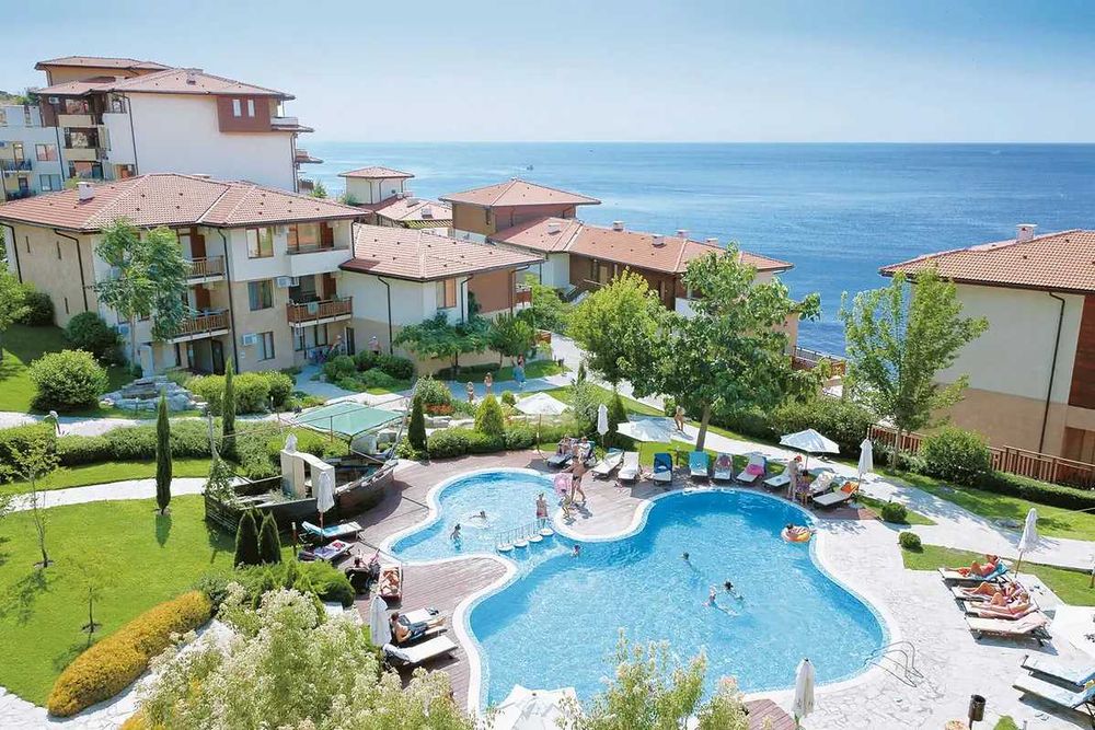 Луксозен едностаен апартамент на първа линия в к-с “Райска градина”