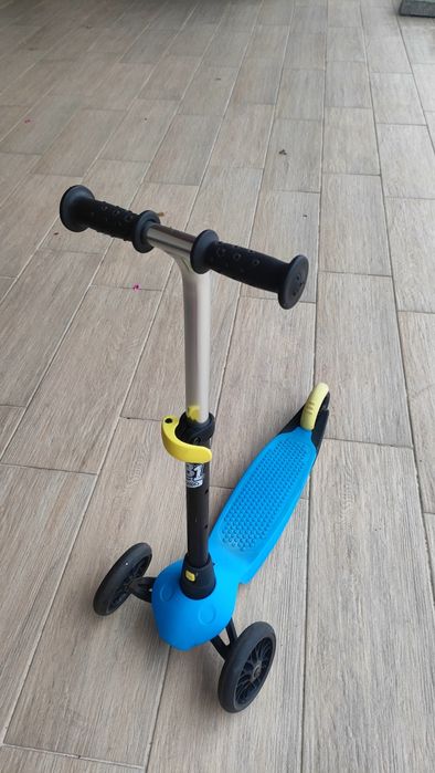 Vând trotineta, bicicleta, stare buna, ocazie