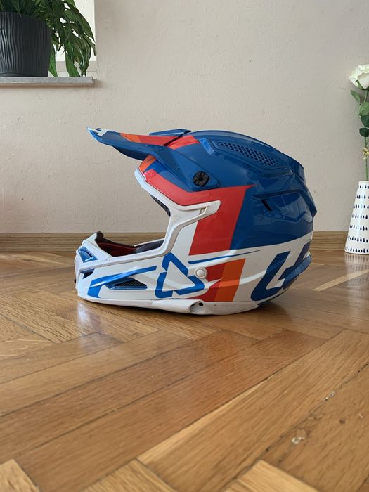 Каска Leatt GPX 5.5