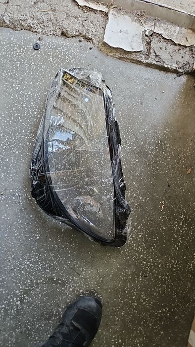 Стъклоза фар Mercedes W213 -2016+2019.