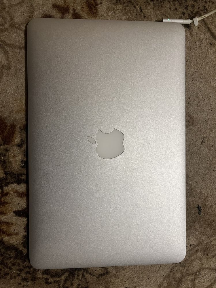 Apple Macbook Air A1370 - Лаптоп
