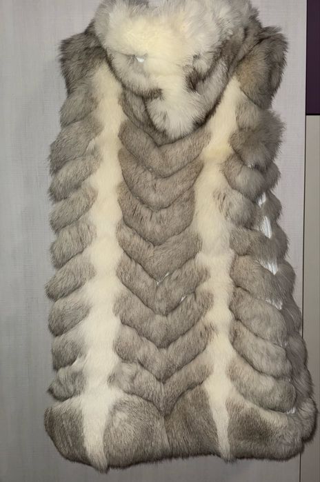 Елек от полярна лисица размер М/Л