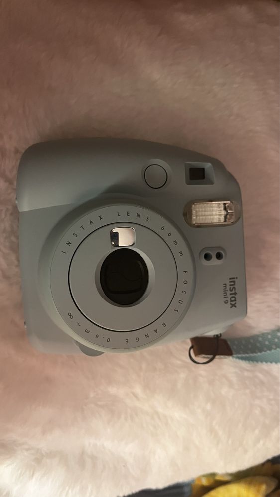 Фотоапарат  Instax mini 9