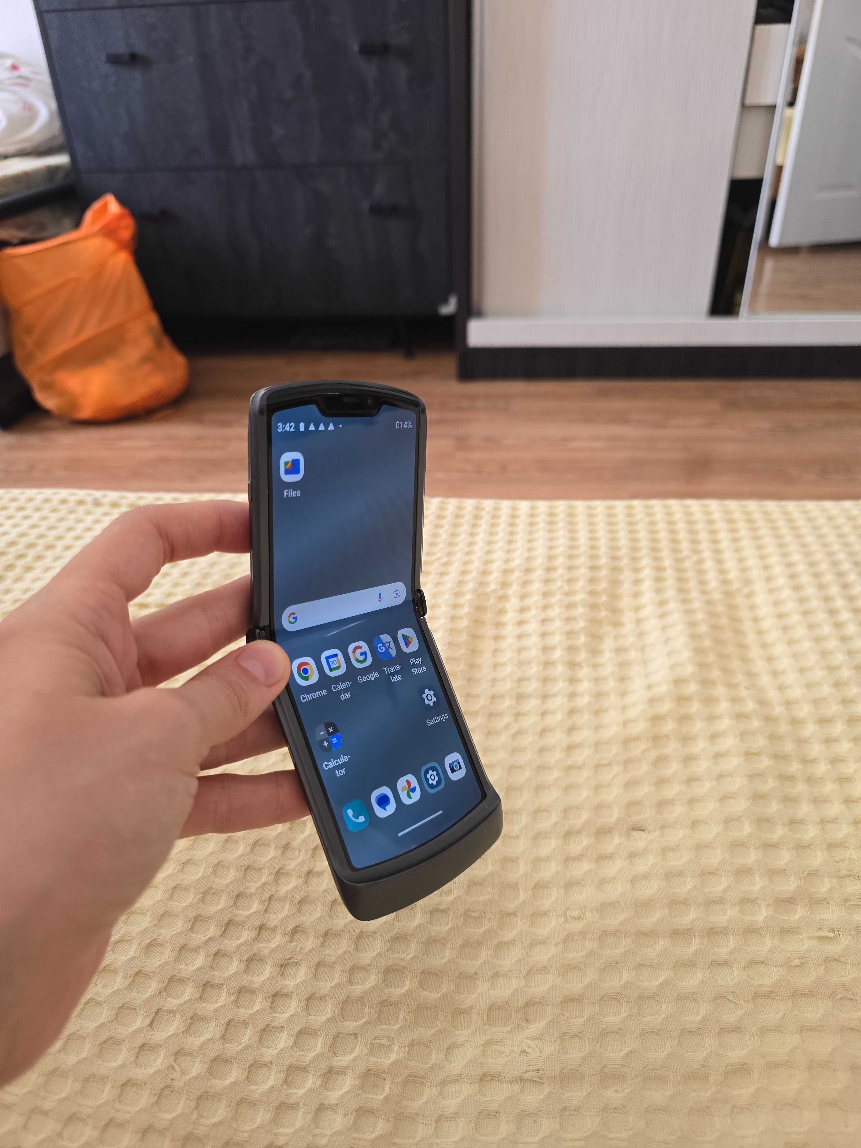 Моторола, Moto razr 5g silver