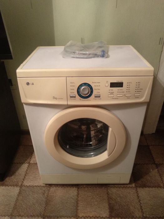 Продам стиральную машинку б/у