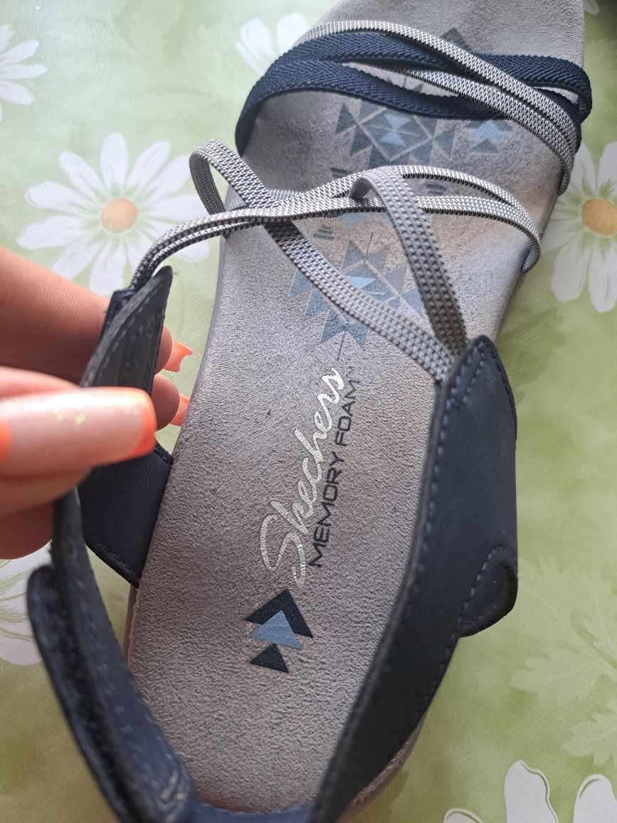 Сандали Skechers