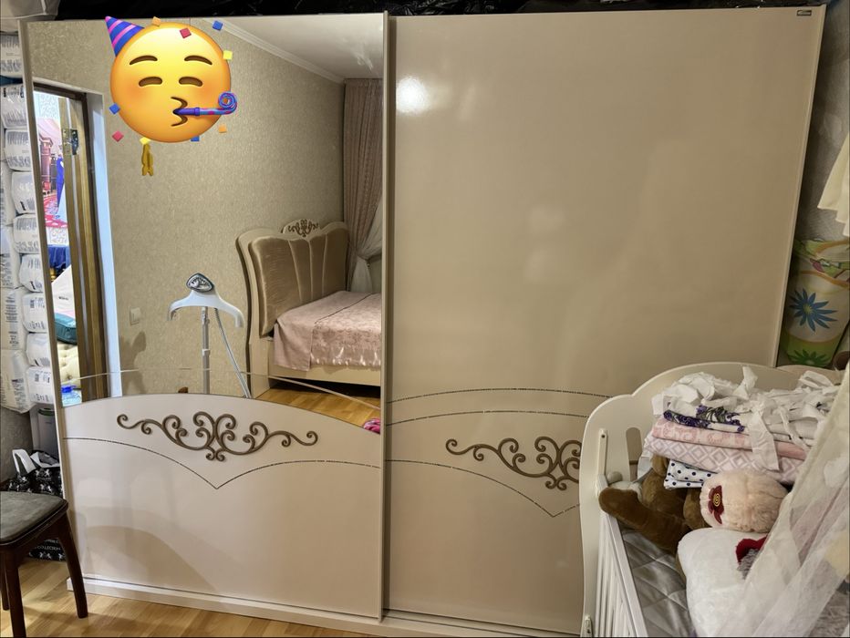 Спальный гарнитур сатылады