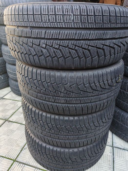 215 45 16, 4buc iarnă Hankook,6mm